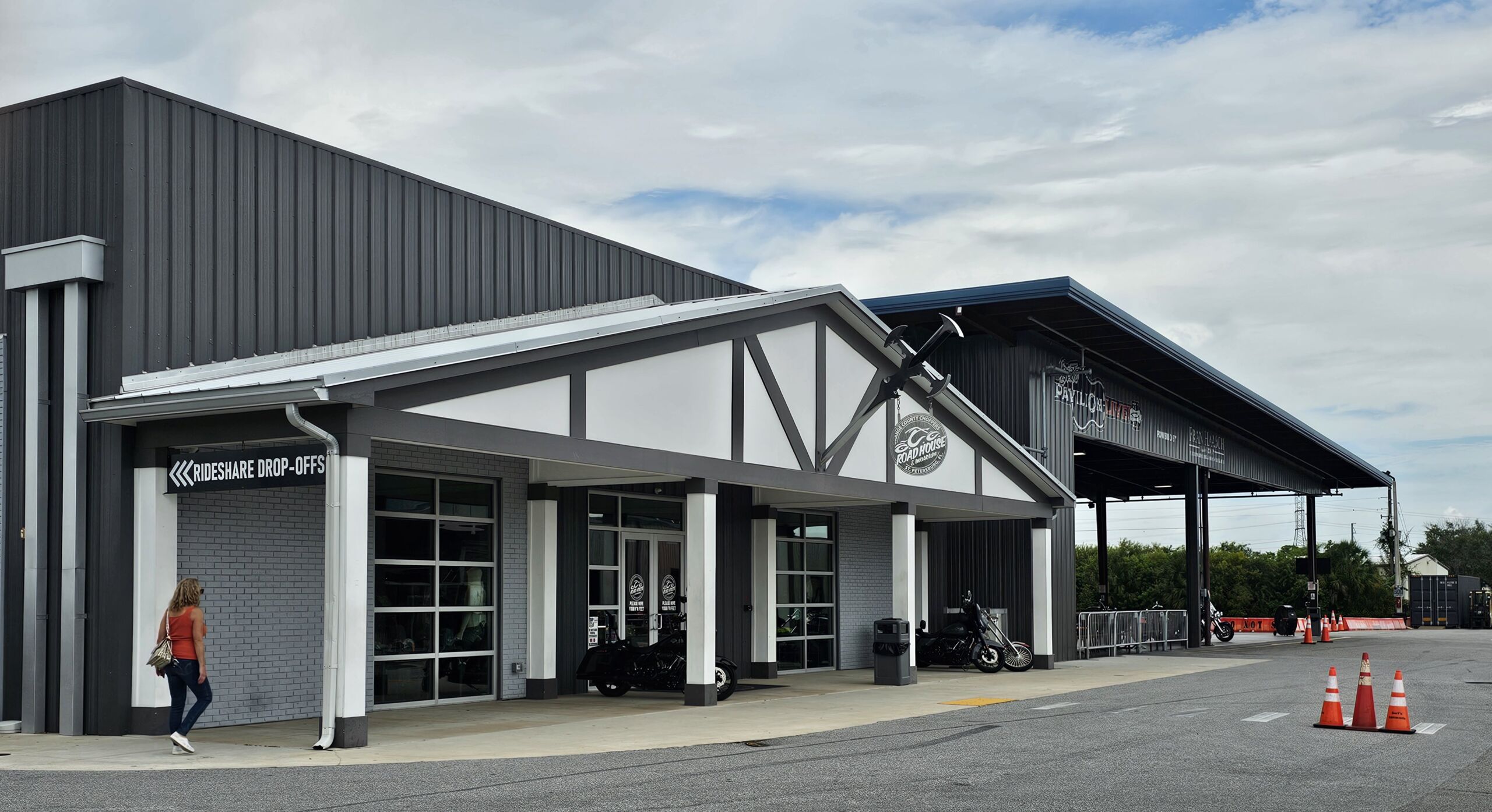 Road House Exterior Commercial Painting